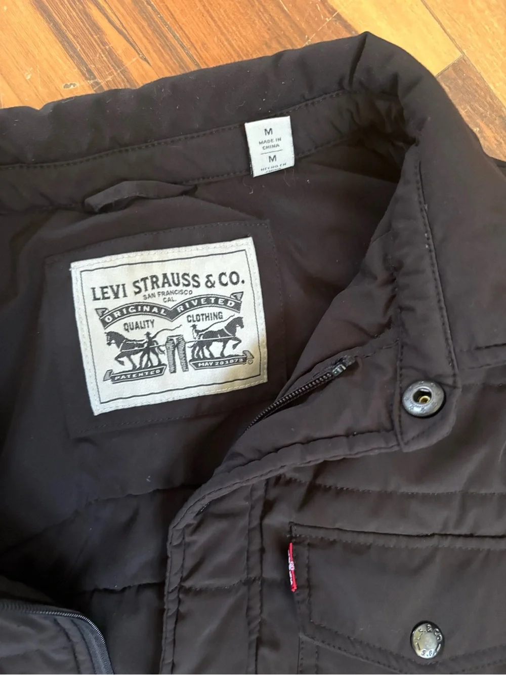 Levi's Men's Dark Black Quilted Shirt Jacket
